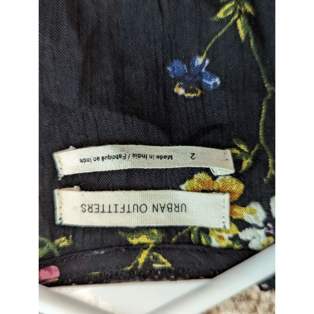 Women's Urban Outfitters Floral jumpsuit Size 2 - Picture 7 of 10
